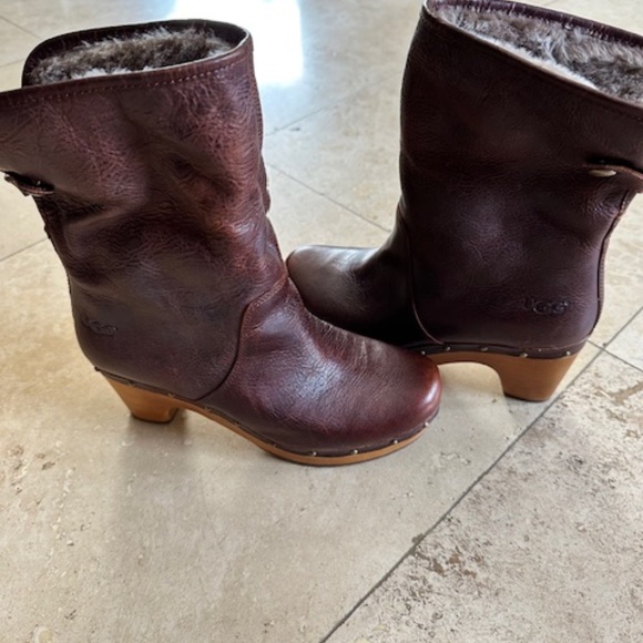 UGG AUSTRALIA LYNNEA II Leather Boots - Picture 4 of 6